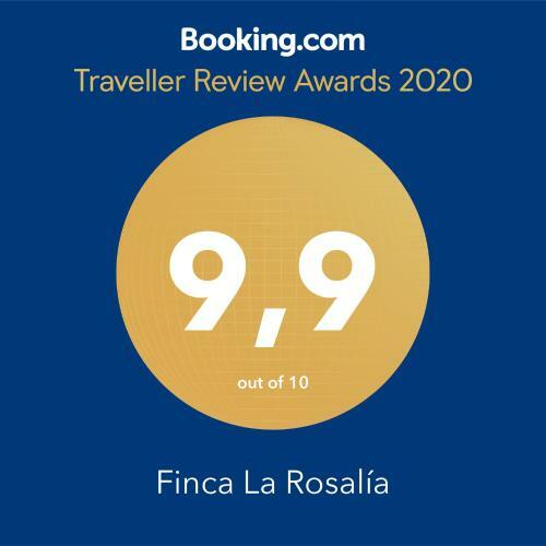 Finca La Rosal�a