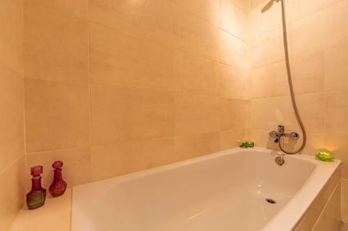 Apartamento Terraza, Vistas Y Piscina - Simplytarifa