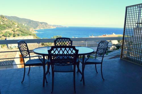 Apartamento Duplex En Cala Salions