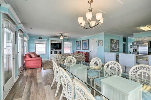Large-group Getaway - Beachfront Home With Pool!