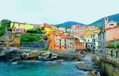 Byron's Apartments Tellaro