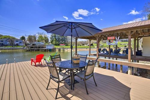 Lake House Haven Fire Pit, Boat Dock And More!