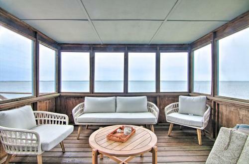 Brant Point Bayfront Bungalow With Hot Tub And Views