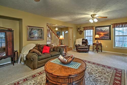 Circleville Home With 5 Private Acres And Mtn Views!