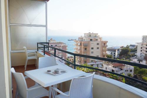 Sea Side Modern Apartment