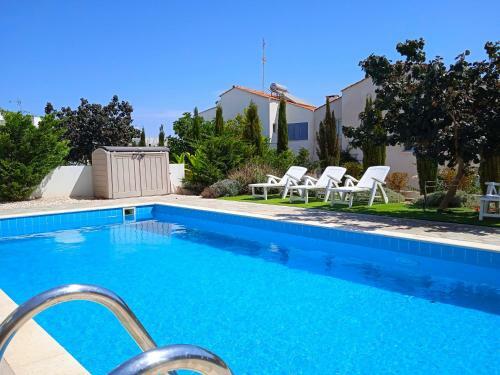 Mylos 3 Bedroom Villa With Private Pool