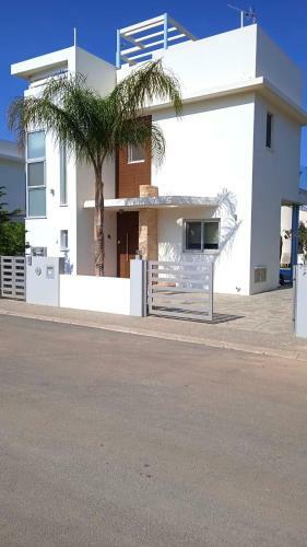 Mylos 3 Bedroom Villa With Private Pool