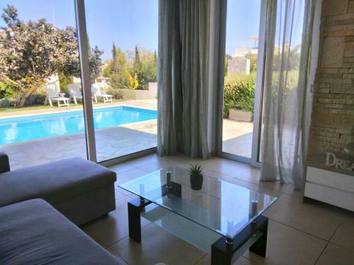 Mylos 2 Bedroom Villa (sleeps 5) With Private Pool