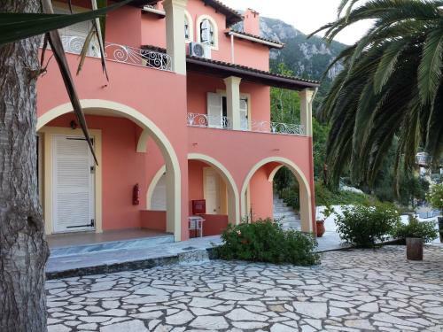 Atisis Apartments