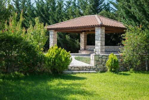 Villa Aspa's Verde Palazzo - Very Close To The Beach