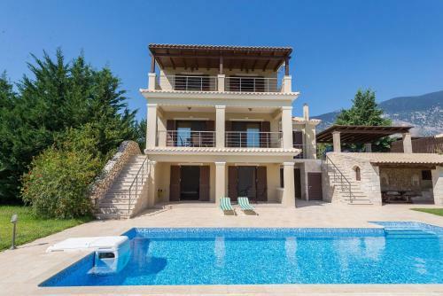 Villa Aspa's Verde Palazzo - Very Close To The Beach