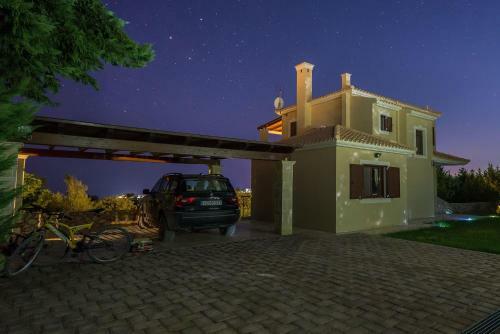 Villa Aspa's Verde Palazzo - Very Close To The Beach