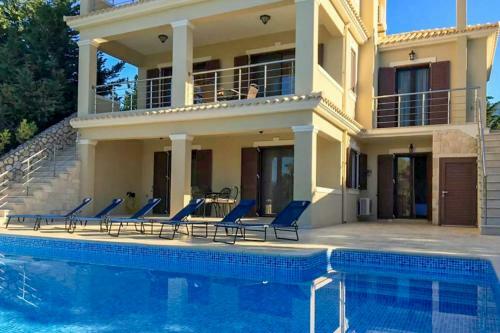 Villa Aspa's Verde Palazzo - Very Close To The Beach