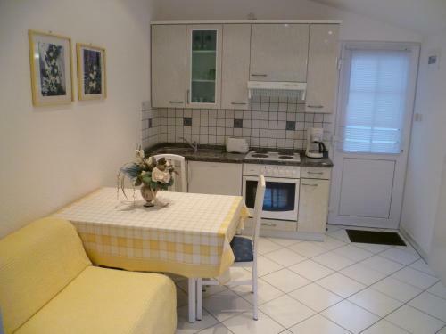 Apartments Mija