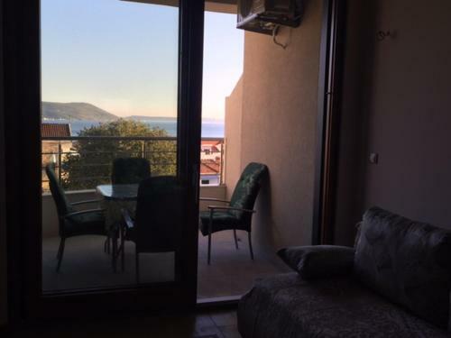 Villa Anna Apartments
