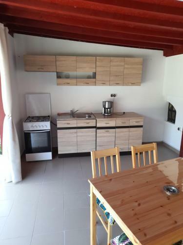 Casa Zoe Seaca