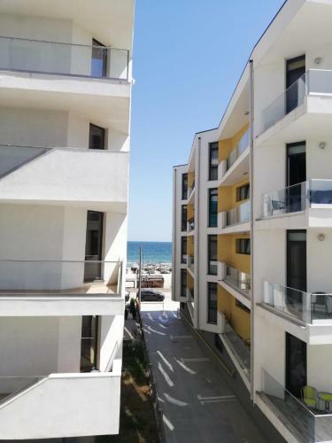 Lemon Apartment