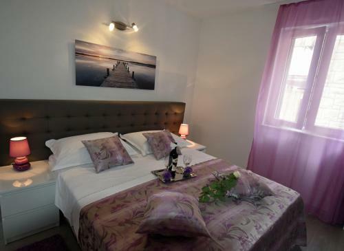 Kuzma Rooms And Apartments
