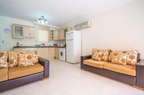 Number 8 Olivia Apartments