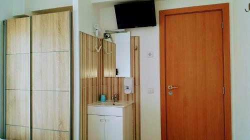 Hostal D.ana Guesthouse