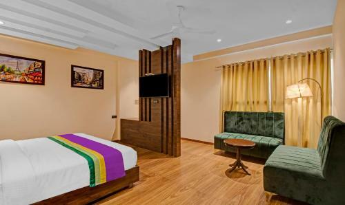 Hotel Treebo Tryst Median Inn