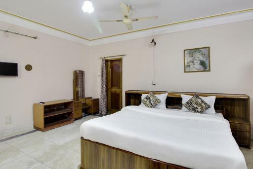 Hotel Oyo 45323 Pogl Brahmaputra Guest House