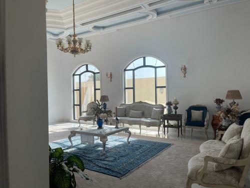 Villa House In Alwakra