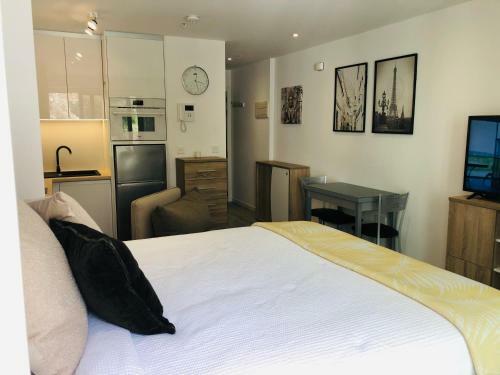 Apartamento South Facing 11th Floor Balcony 5min Walk To Beach