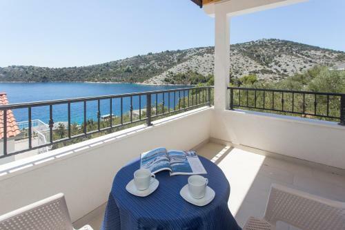 Villa Maestral