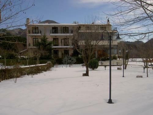 Agriani Hotel
