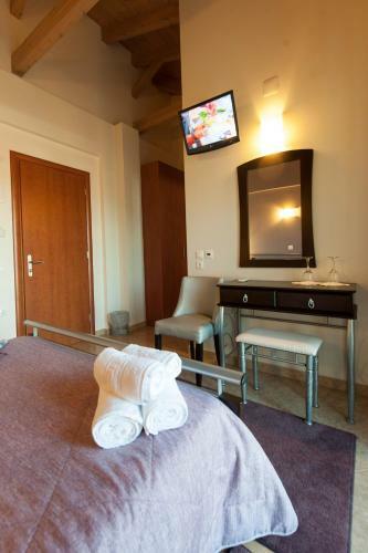 Hostal Iliothea