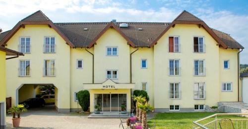 Hotel Restaurant M�llner