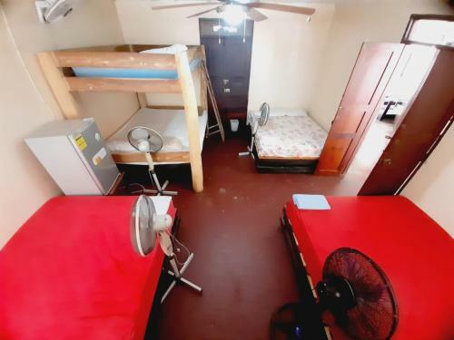 Hostal The Old School