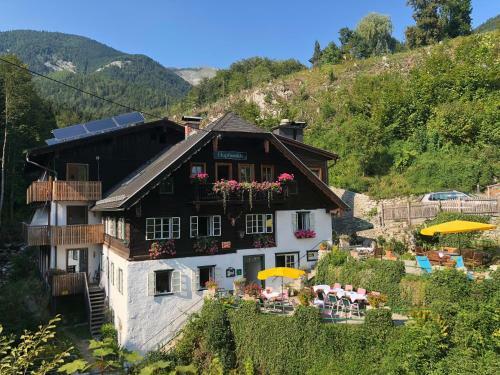 Hostal Hupfm�hle Pension