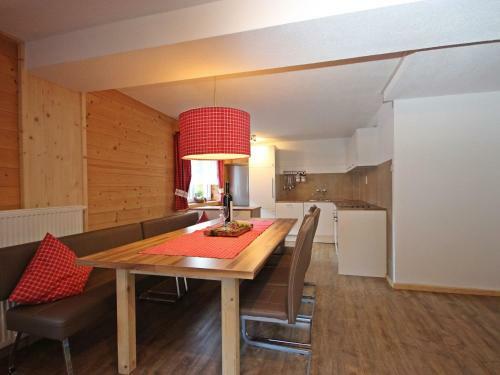 Holiday Home II