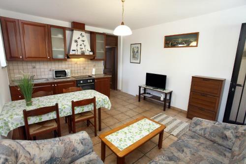 ???? - Apartment Aircon/wifi/free Parking - Sizl