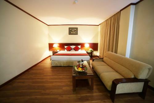Sunny 3 Hotel