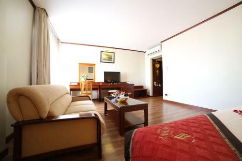 Sunny 3 Hotel