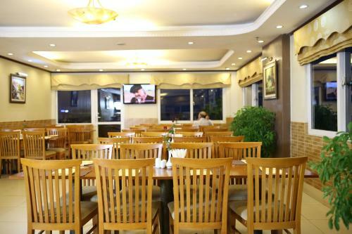 Sunny 3 Hotel