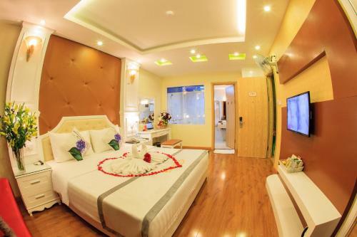 Home Hotel
