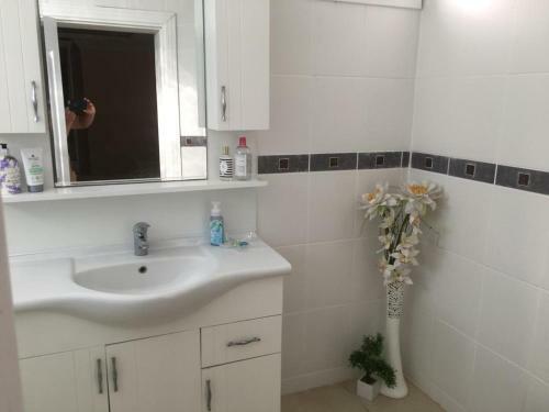 Bodrum Turgutreis de Denize 250 M L�x Havuzlu Villa