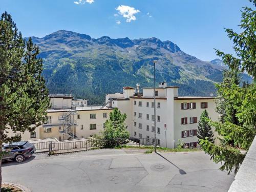 Abitaziun Sur Ovel - St Moritz "loga Elegance Apartment"