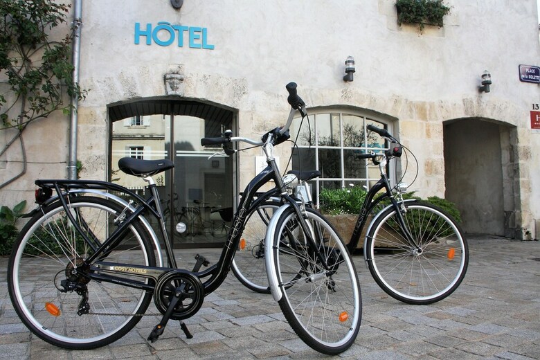 Saint Nicolas Hotel(.)