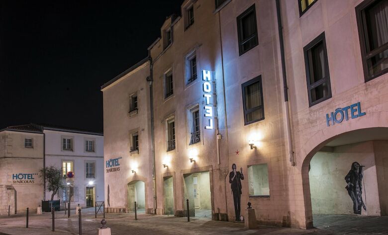 Saint Nicolas Hotel(.)