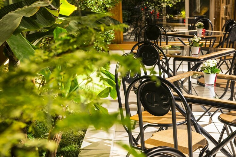 Saint Nicolas Hotel(.)