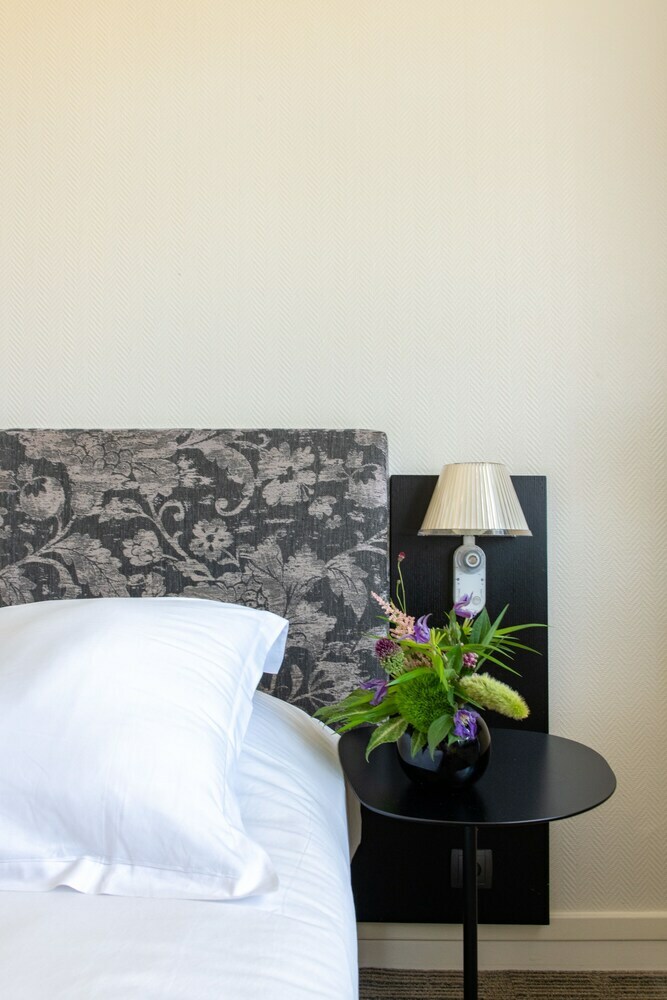 Saint Nicolas Hotel(.)