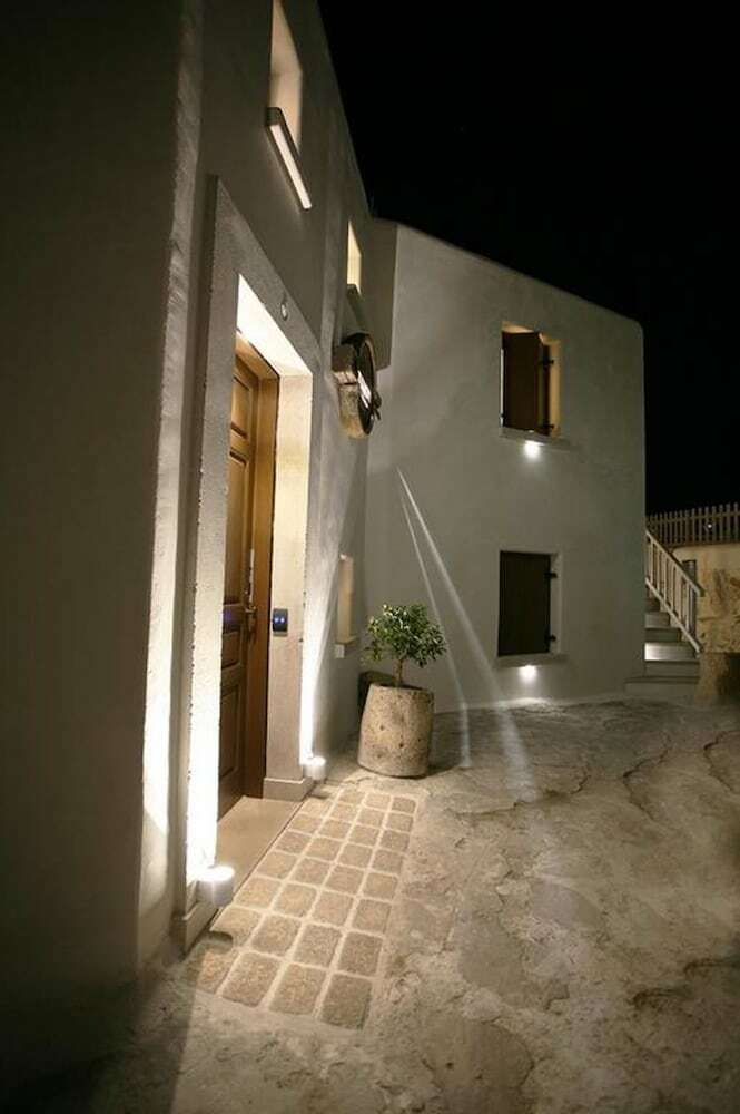 Anagram Boutique Hotel