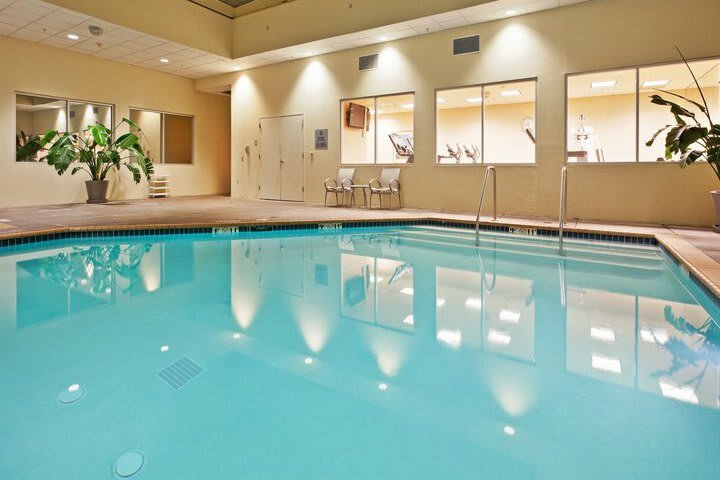 Hotel Crowne Plaza International Airport