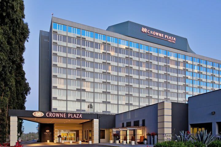 Hotel Crowne Plaza International Airport
