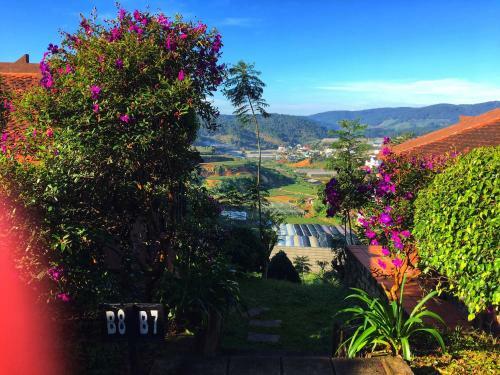 Hotel Osaka Village Dalat